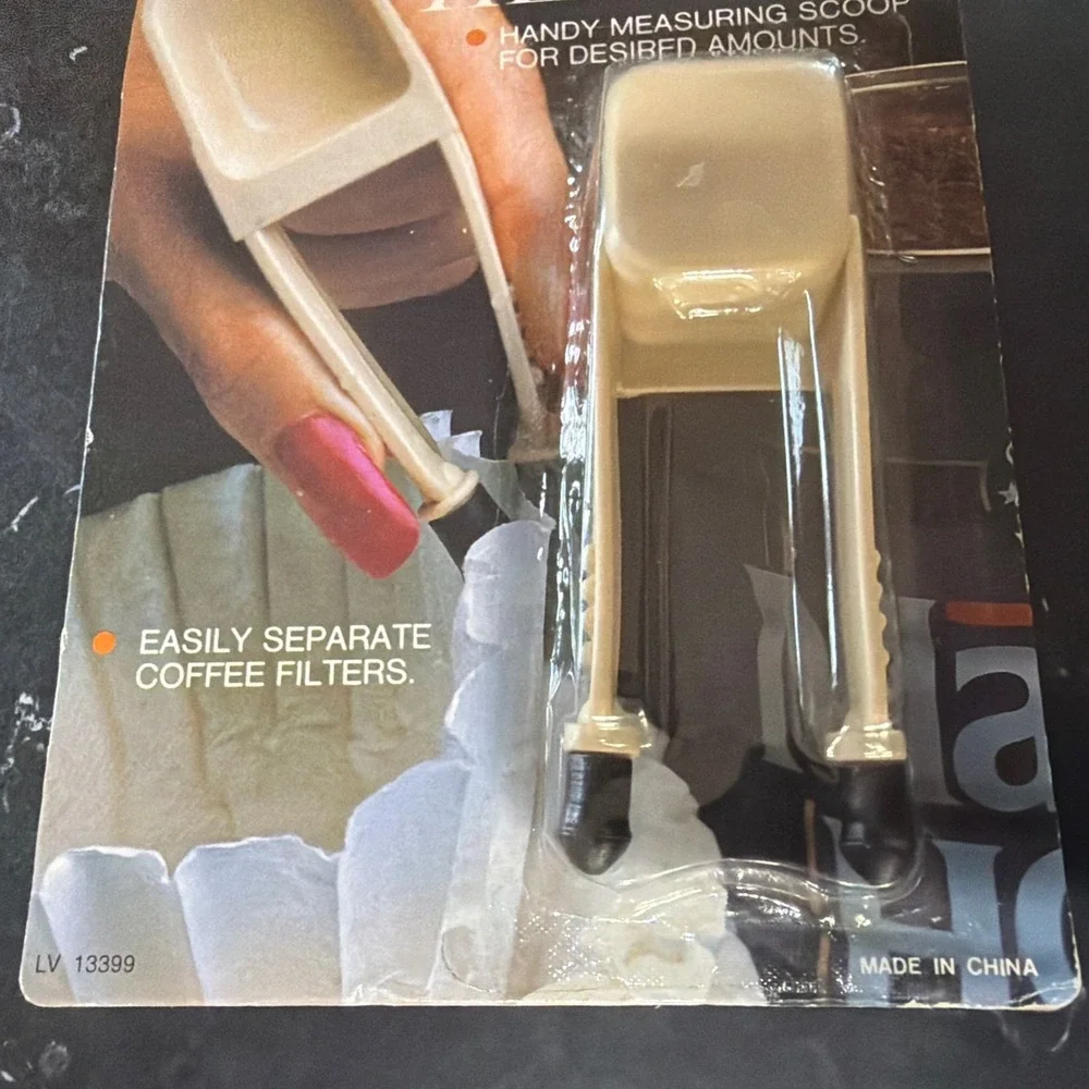 Vintage Coffee Helper Dual Purpose Coffee Scoop & Filter Separator, NIP, NWT